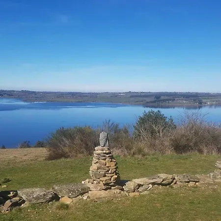 Apartment Location Lac De Pareloup Avoine Salles-Curan